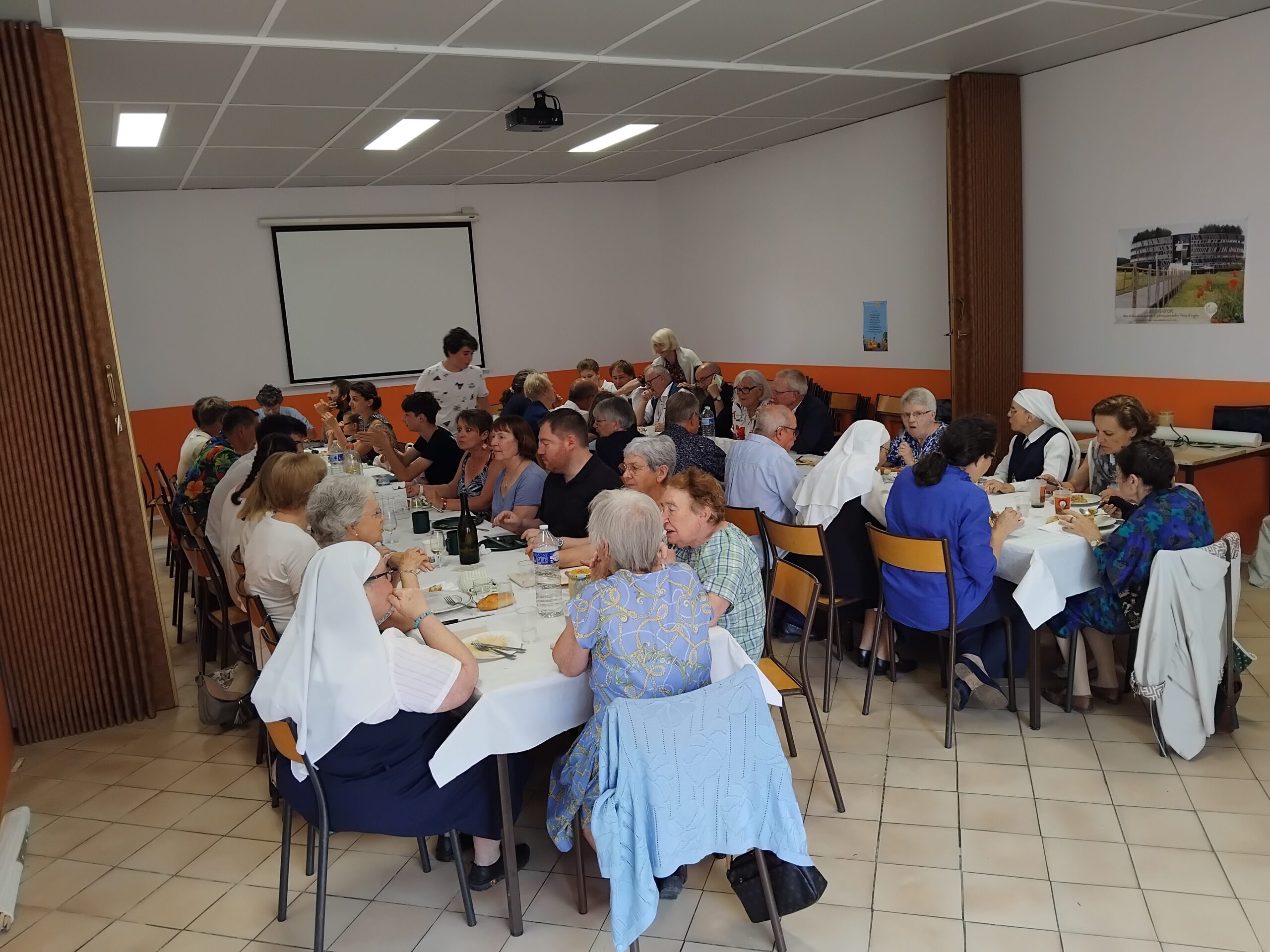 Repas partagé/Jubilés du Père Paul-Etienne